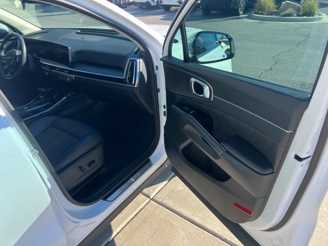 Used 2025 Kia Sorento SX FWD image 28