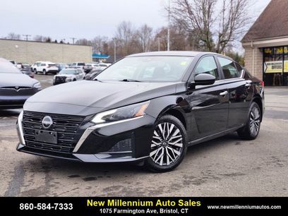Used 2023 Nissan Altima 2.5 SV
