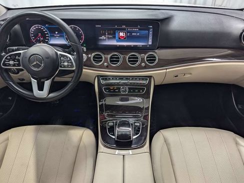 Used 2020 Mercedes-Benz E 450 4MATIC Sedan w/ Premium Package image 6