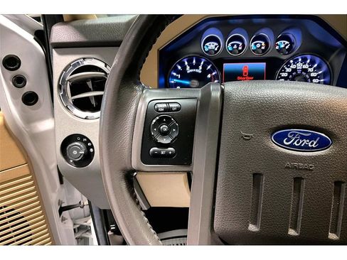 Used 2016 Ford F250 Lariat w/ Chrome Package image 19