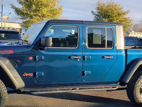 Used 2025 Jeep Gladiator Mojave w/ Convenience Group image 4