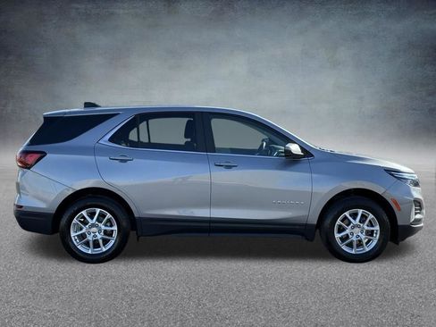Certified 2024 Chevrolet Equinox LT image 3