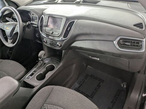Used 2024 Chevrolet Equinox LT image 32