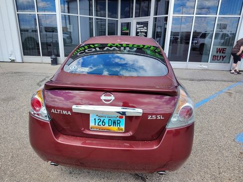 Used 2010 Nissan Altima 2.5 SL w/ Technology Pkg FWD image 7