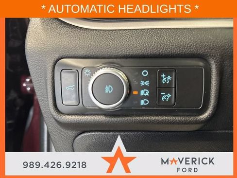 Used 2022 Ford Explorer XLT w/ Equipment Group 202A AWD/4WD image 21