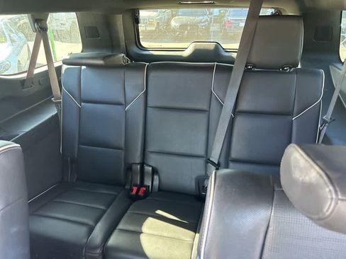 Used 2021 Cadillac Escalade ESV Premium Luxury w/ LPO, Radiant Package image 7