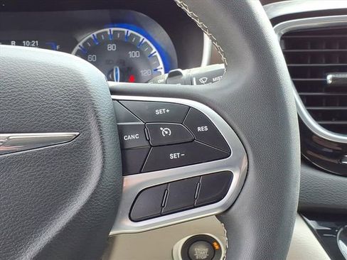 Used 2023 Chrysler Voyager LX FWD image 29