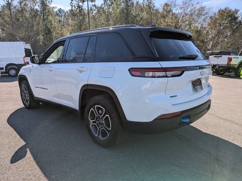 Used 2022 Jeep Grand Cherokee Trailhawk AWD/4WD image 6