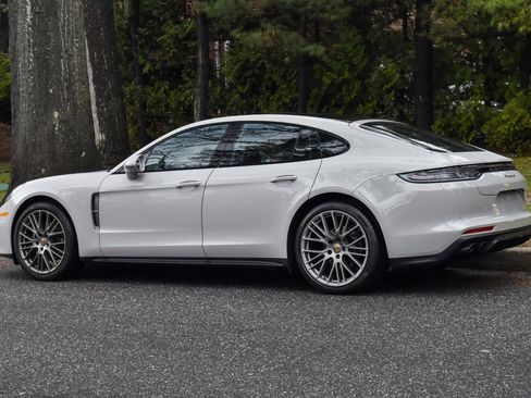 Used 2023 Porsche Panamera 4 Platinum Edition image 6