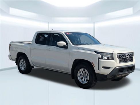 Used 2024 Nissan Frontier SV w/ Technology Package RWD image 8