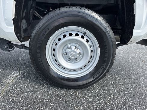 Used 2024 Toyota Tacoma SR image 24