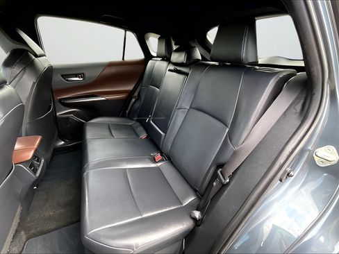 Used 2023 Toyota Venza XLE AWD/4WD image 19