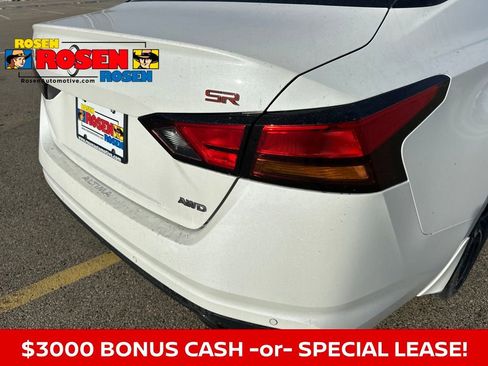 New 2025 Nissan Altima 2.5 SR image 32