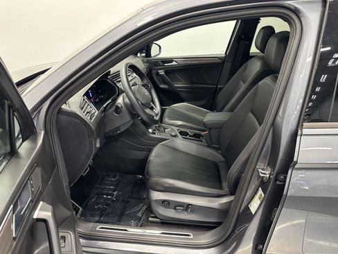 Used 2024 Volkswagen Tiguan SE R-Line AWD/4WD image 11