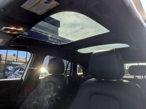 Used 2021 Mercedes-Benz GLA 250 4MATIC image 29