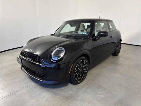 Used 2025 MINI Cooper S image 1