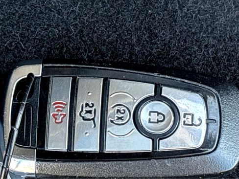 Used 2024 Ford Explorer XLT w/ Equipment Group 202A image 28