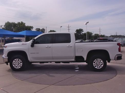 Used 2023 Chevrolet Silverado 2500 LT w/ Convenience Package AWD/4WD image 17