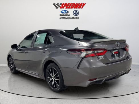 Used 2023 Toyota Camry SE FWD image 8