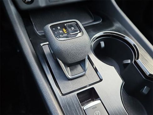 Certified 2025 Nissan Rogue S image 16