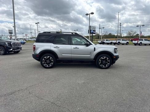 Used 2023 Ford Bronco Sport Outer Banks AWD/4WD image 3