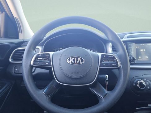 Used 2020 Kia Sorento AWD V6 image 28