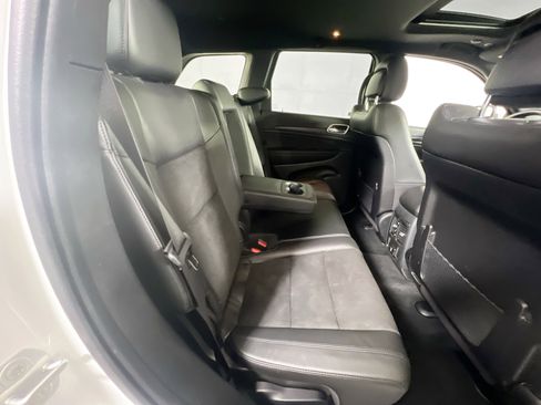 Used 2022 Jeep Grand Cherokee Laredo X image 27