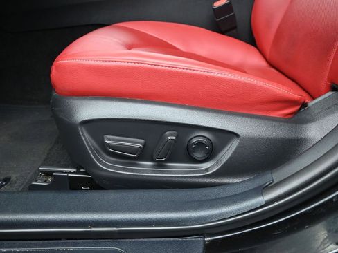 Used 2022 Toyota Camry XSE image 21