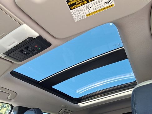 Used 2024 Mitsubishi Outlander Ralliart image 14