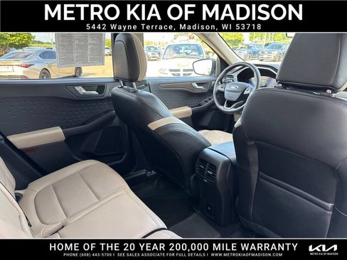 Used 2020 Ford Escape Titanium AWD/4WD image 39