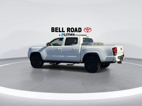 Used 2022 Toyota Tacoma SR image 7