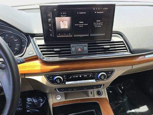 Used 2023 Audi Q5 2.0T Premium w/ Convenience Package AWD/4WD image 26