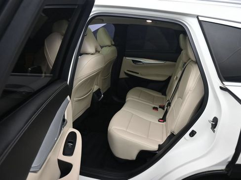 Used 2019 INFINITI QX50 Luxe w/ Navigation Package FWD image 29