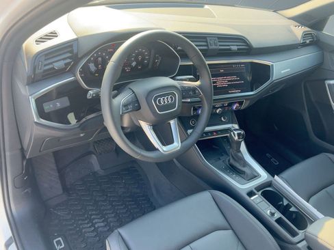 New 2025 Audi Q3 2.0T Premium image 4
