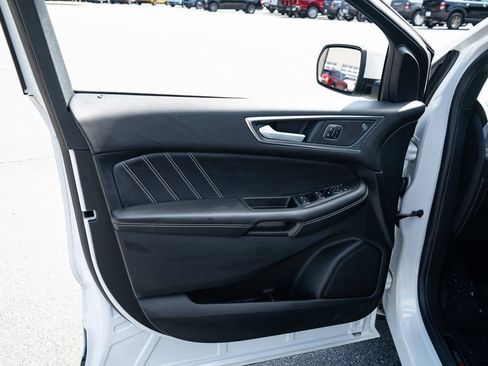 Used 2023 Ford Edge ST AWD/4WD image 16