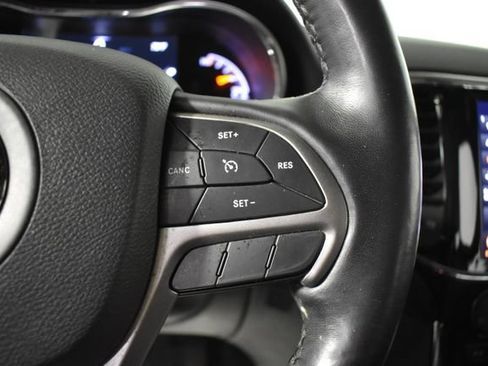 Used 2021 Jeep Grand Cherokee Laredo X AWD/4WD image 16