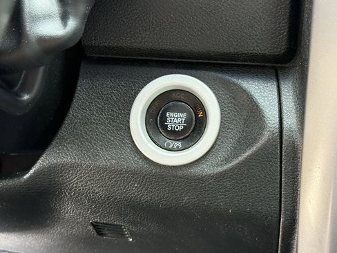 Used 2018 RAM 3500 Laramie Longhorn image 23