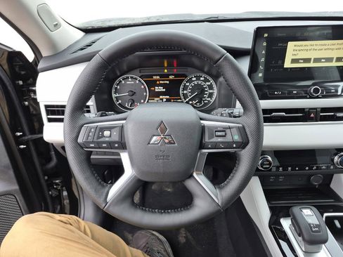 New 2026 Mitsubishi Outlander SE FWD image 20