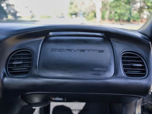 Used 2003 Chevrolet Corvette Convertible w/ Preferred Equipment Group1 image 41