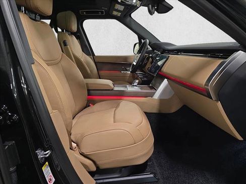 New 2026 Land Rover Range Rover Long Wheelbase SE image 10
