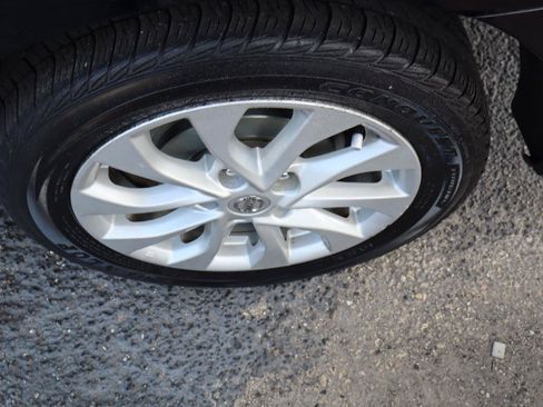 Used 2019 Nissan Sentra SV FWD image 32