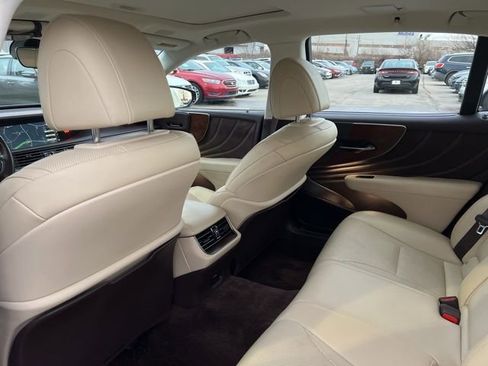 Used 2018 Lexus LS 500 AWD w/ Accessory Package (Z1) image 12