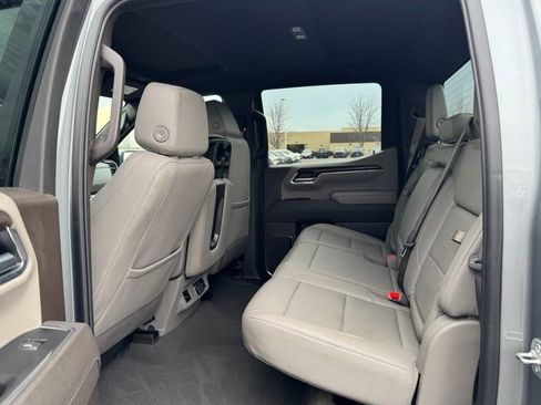 Used 2025 GMC Sierra 1500 SLT AWD/4WD image 10