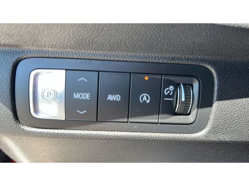 Certified 2024 Chevrolet Traverse RS w/ LPO, Floor Liner Package AWD/4WD image 23