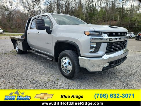 Used 2022 Chevrolet Silverado 3500 LT w/ Convenience Package AWD/4WD image 10