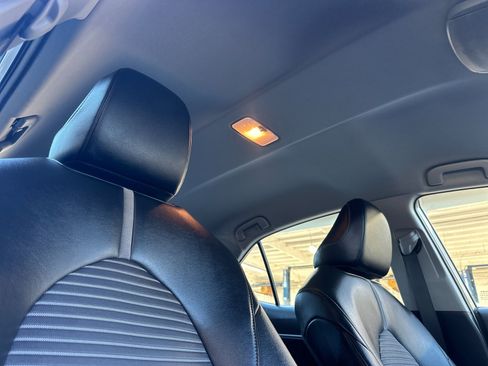 Used 2024 Toyota Camry SE image 15