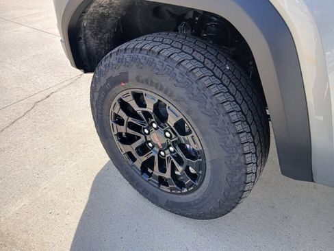 New 2026 GMC Canyon Elevation w/ Convenience Package AWD/4WD image 32