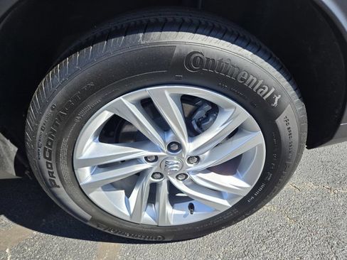 Used 2025 Buick Envista Preferred FWD image 41