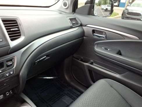 Used 2019 Honda Ridgeline Sport image 21