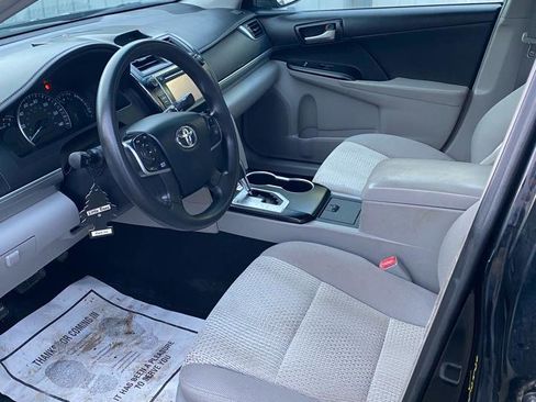 Used 2013 Toyota Camry LE image 9